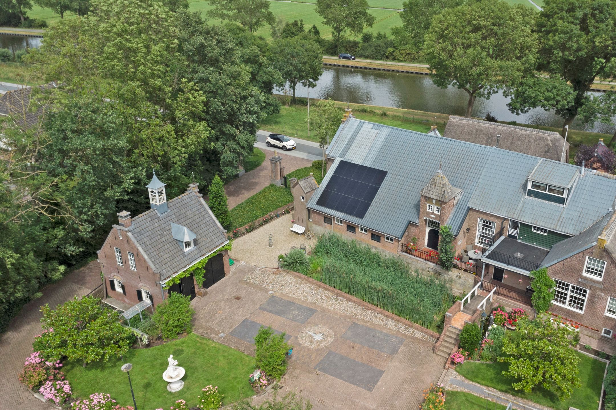 Photo 6 of Bazeldijk 67