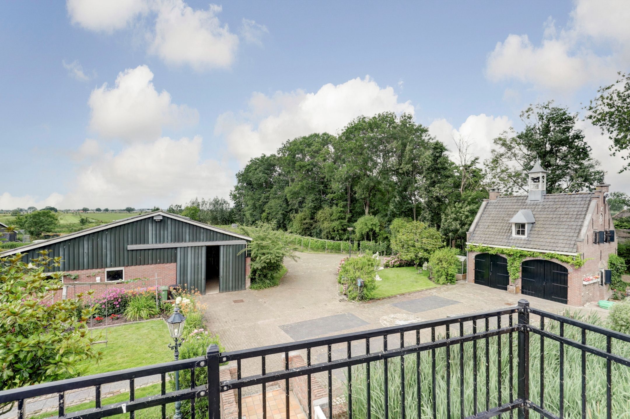 Photo 36 of Bazeldijk 67