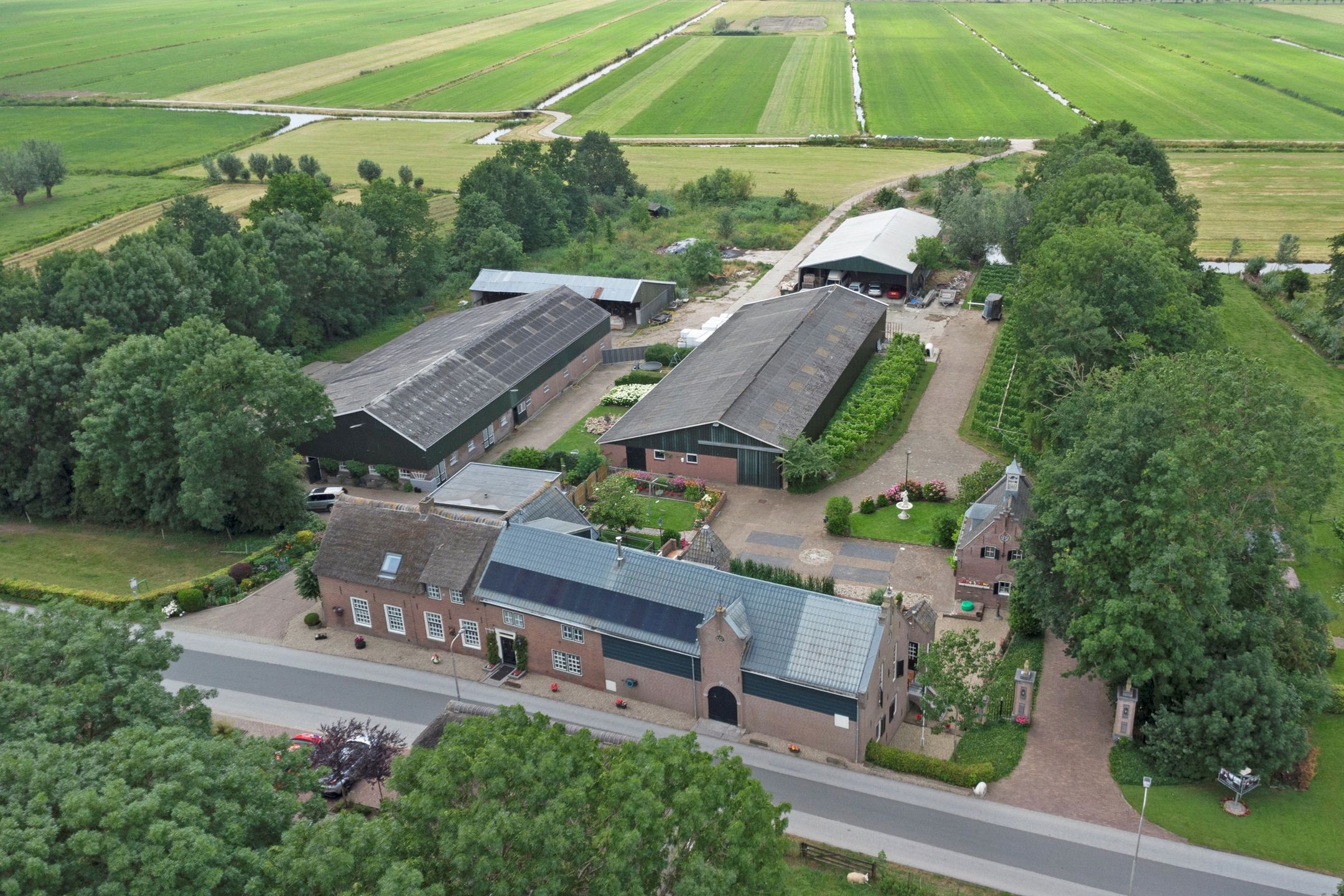 Photo 84 of Bazeldijk 67