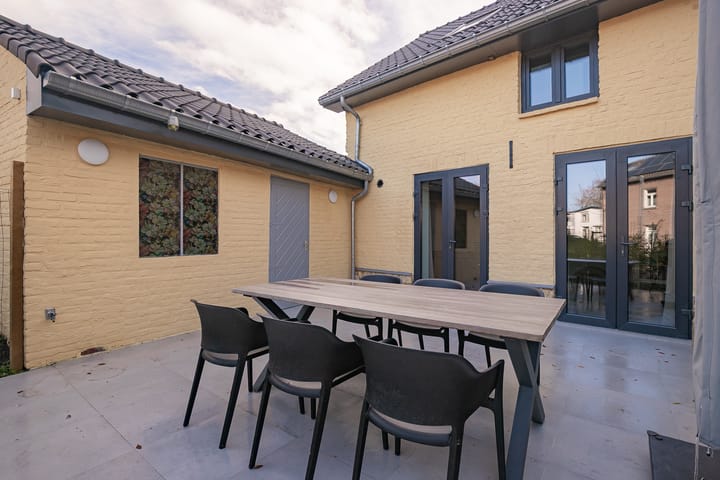 Photo 27 of Hunsstraat 6