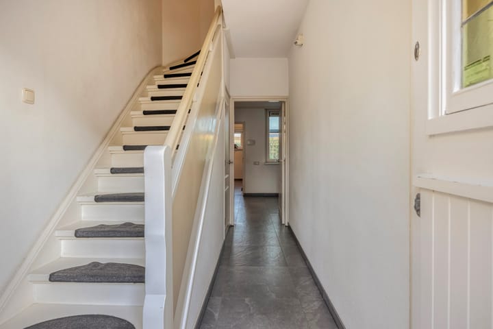 Photo 4 of Bernhardlaan 1