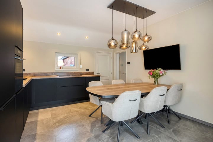 Foto 14 van Bernhardlaan 1