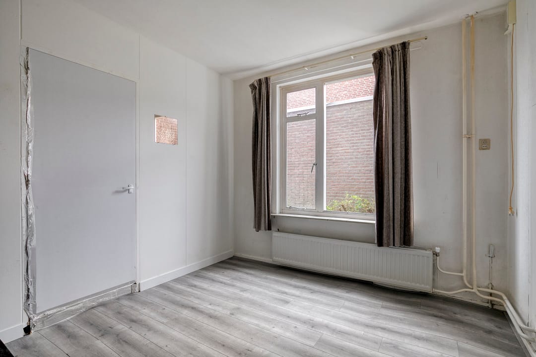 Photo 11 of Oranjestraat 4