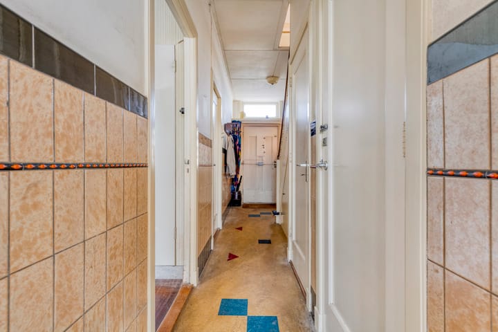 Photo 8 of Parallelweg 36