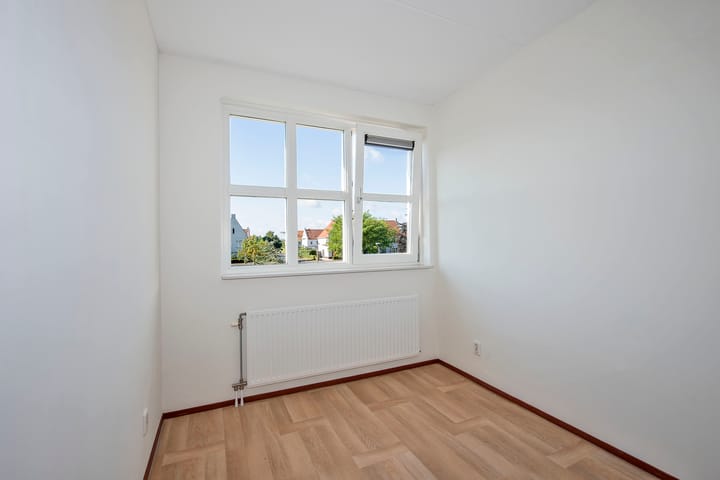 Foto 13 van Rozenhof 64