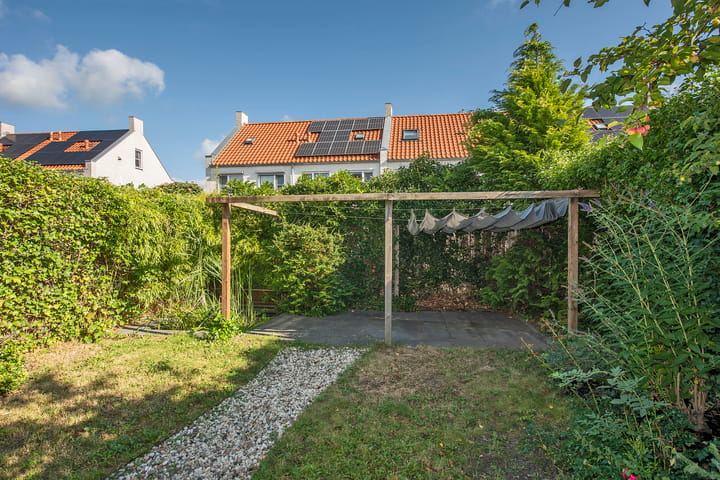 Foto 25 van Rozenhof 64