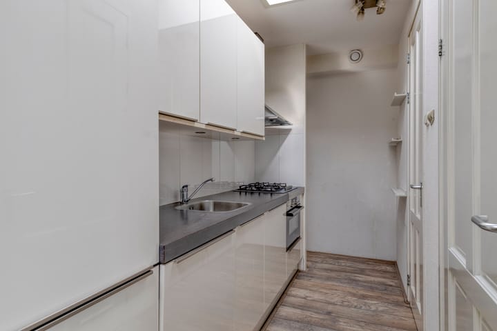 Photo 14 of Pellekaanstraat 32-E