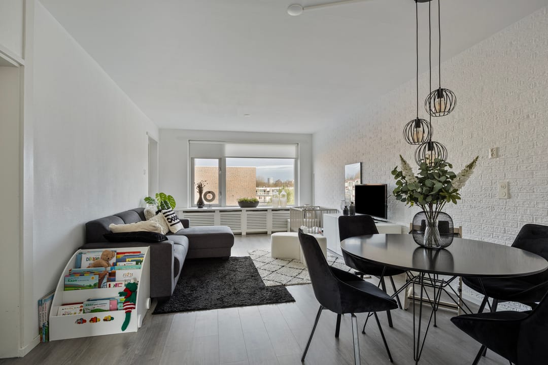 Foto 13 van Plutolaan 148