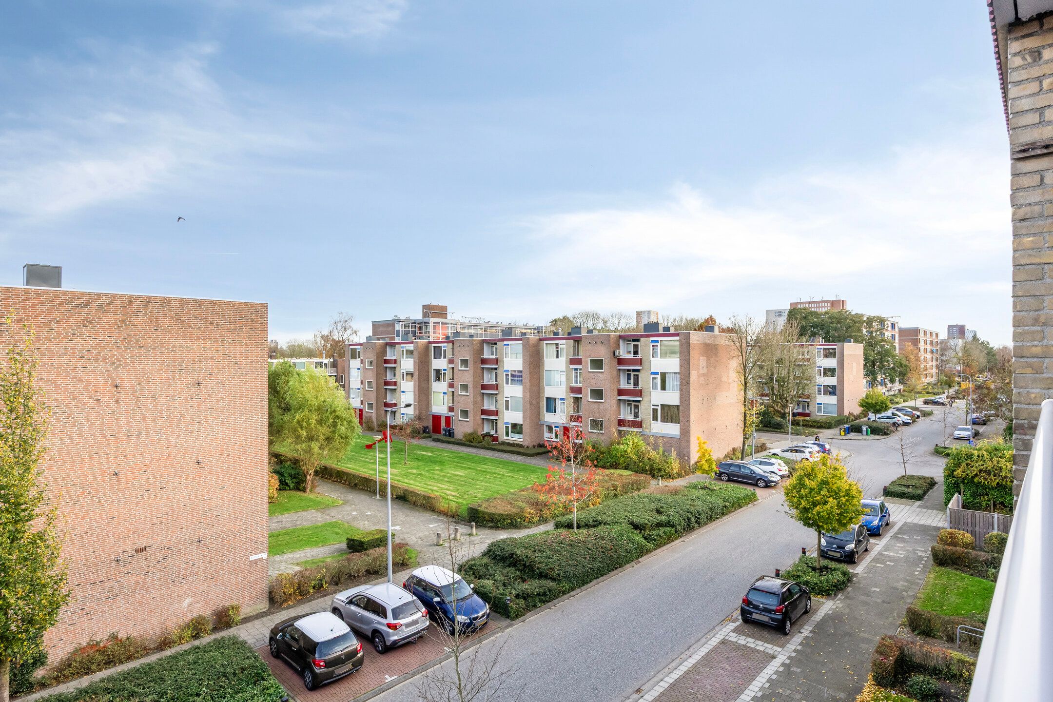 Foto 18 van Plutolaan 148