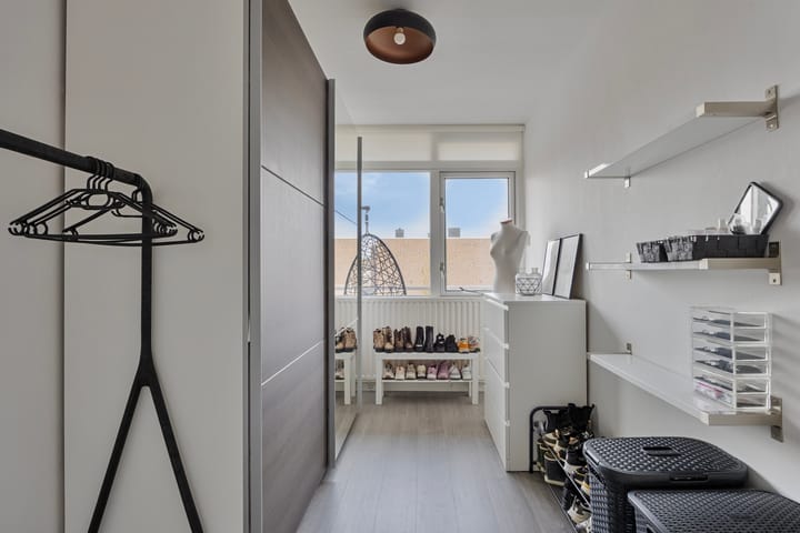 Foto 32 van Plutolaan 148