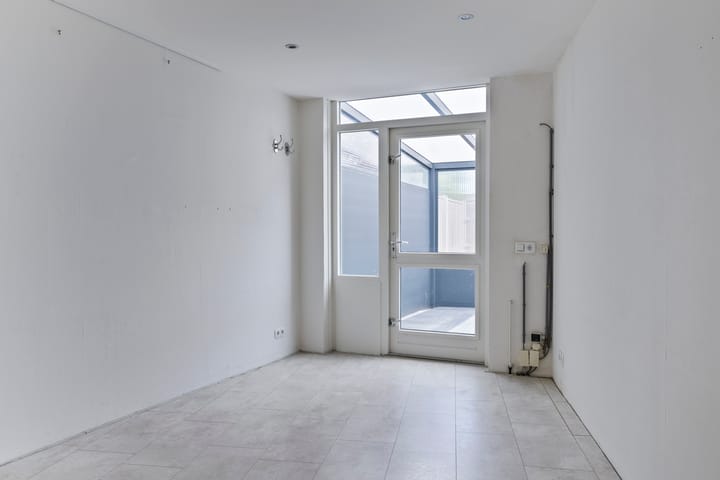 Foto 12 van Ridderspoor 16