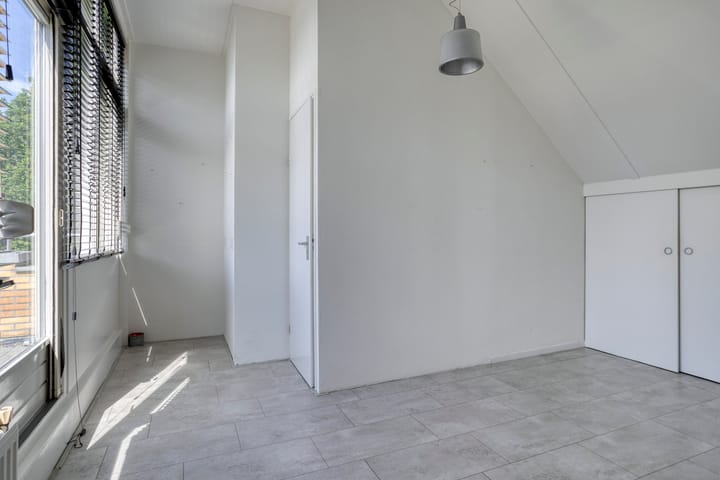 Foto 22 van Ridderspoor 16