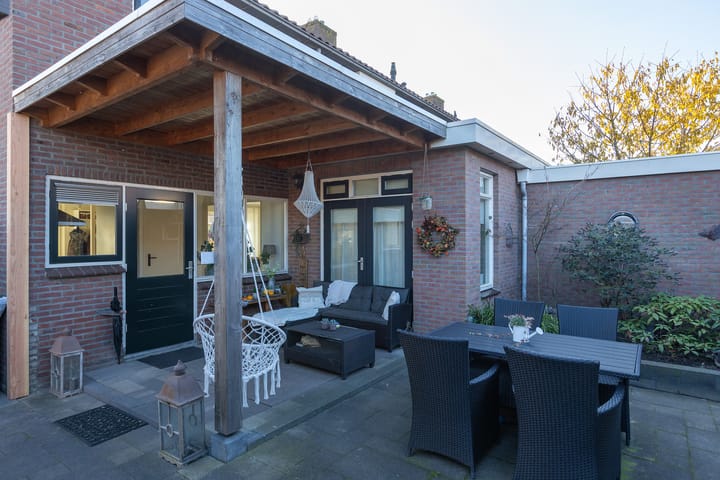 Photo 2 of Mr.G.G.v.Prinstererstraat 16