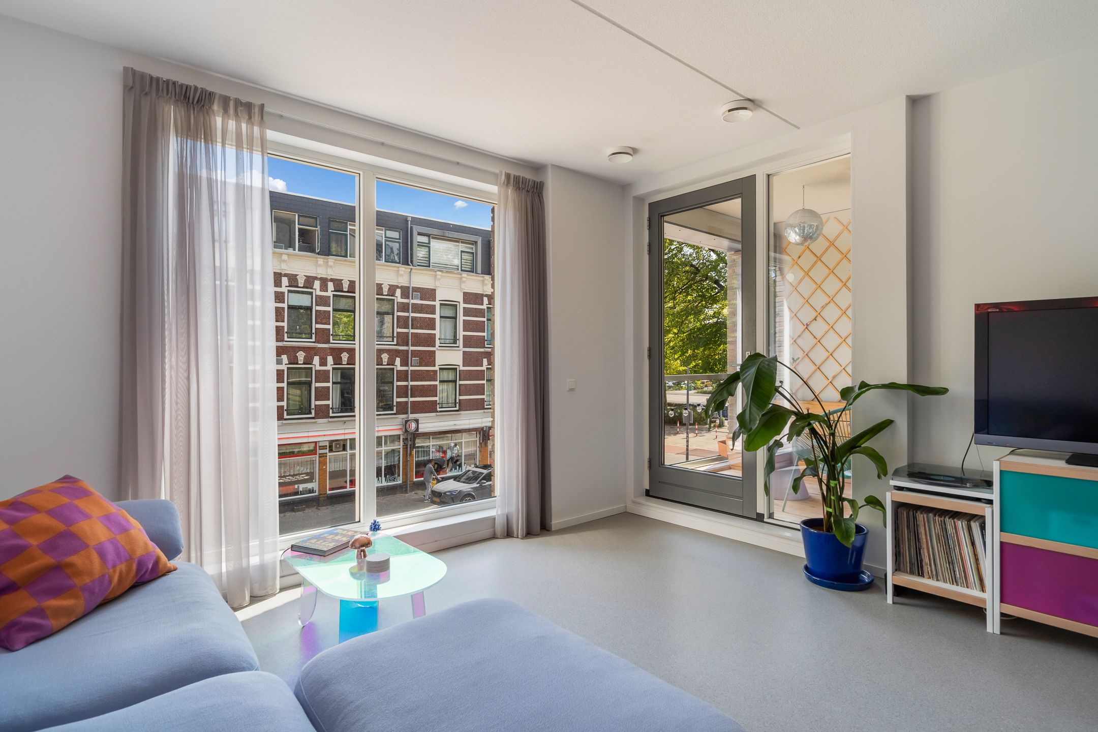 Photo 12 of Roentgenstraat 111