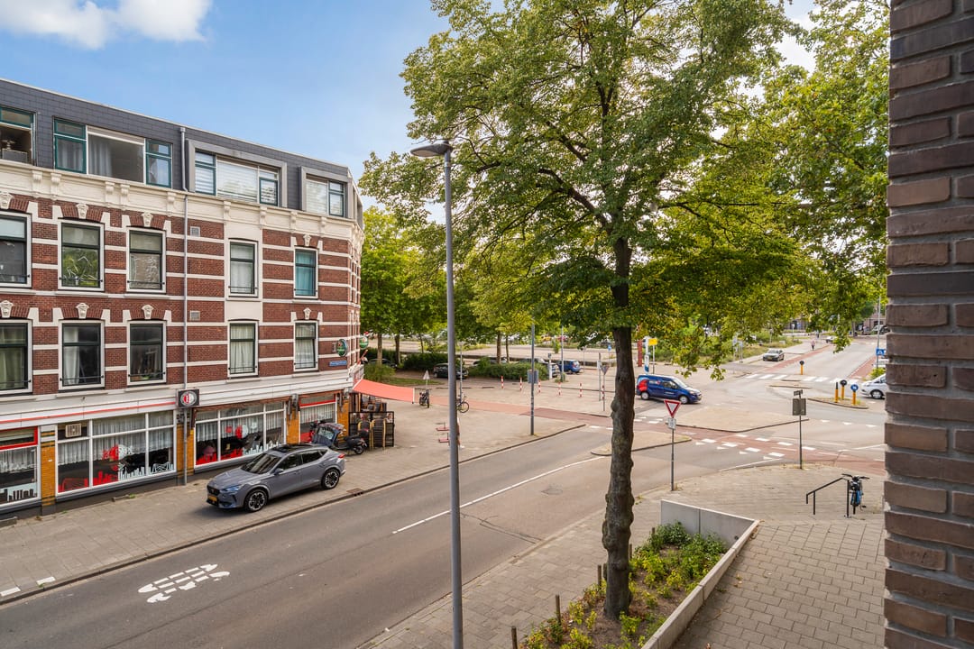 Photo 32 of Roentgenstraat 111