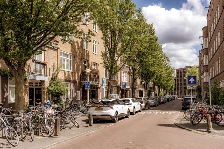 Photo 1 of Van Kinsbergenstraat 20-3
