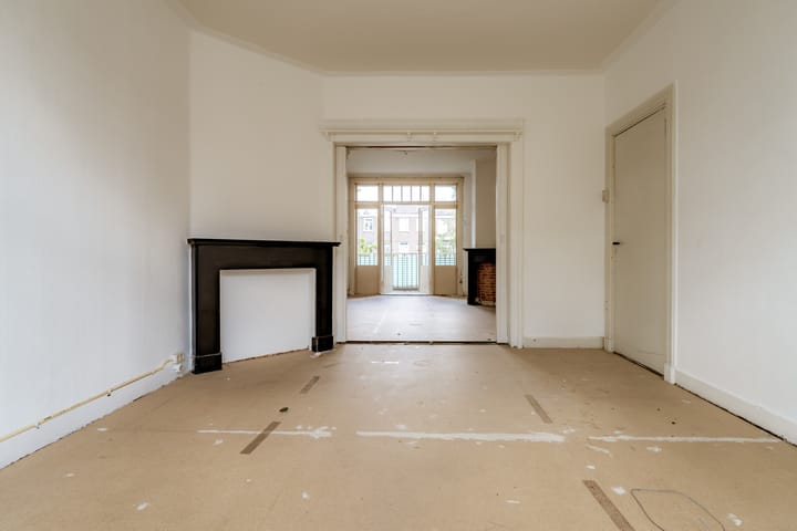 Photo 5 of Van Kinsbergenstraat 20-3