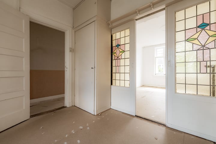 Photo 6 of Van Kinsbergenstraat 20-3