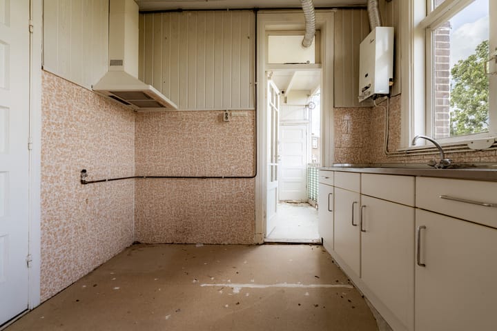 Photo 16 of Van Kinsbergenstraat 20-3