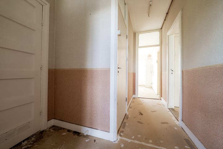 Photo 19 of Van Kinsbergenstraat 20-3