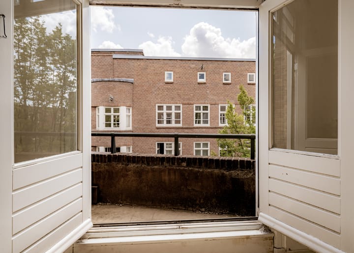 Photo 22 of Van Kinsbergenstraat 20-3