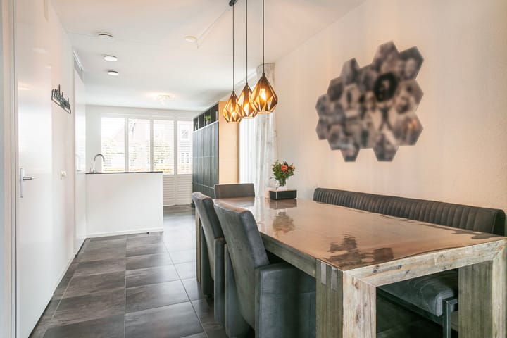 Photo 8 of Black Alicante 116