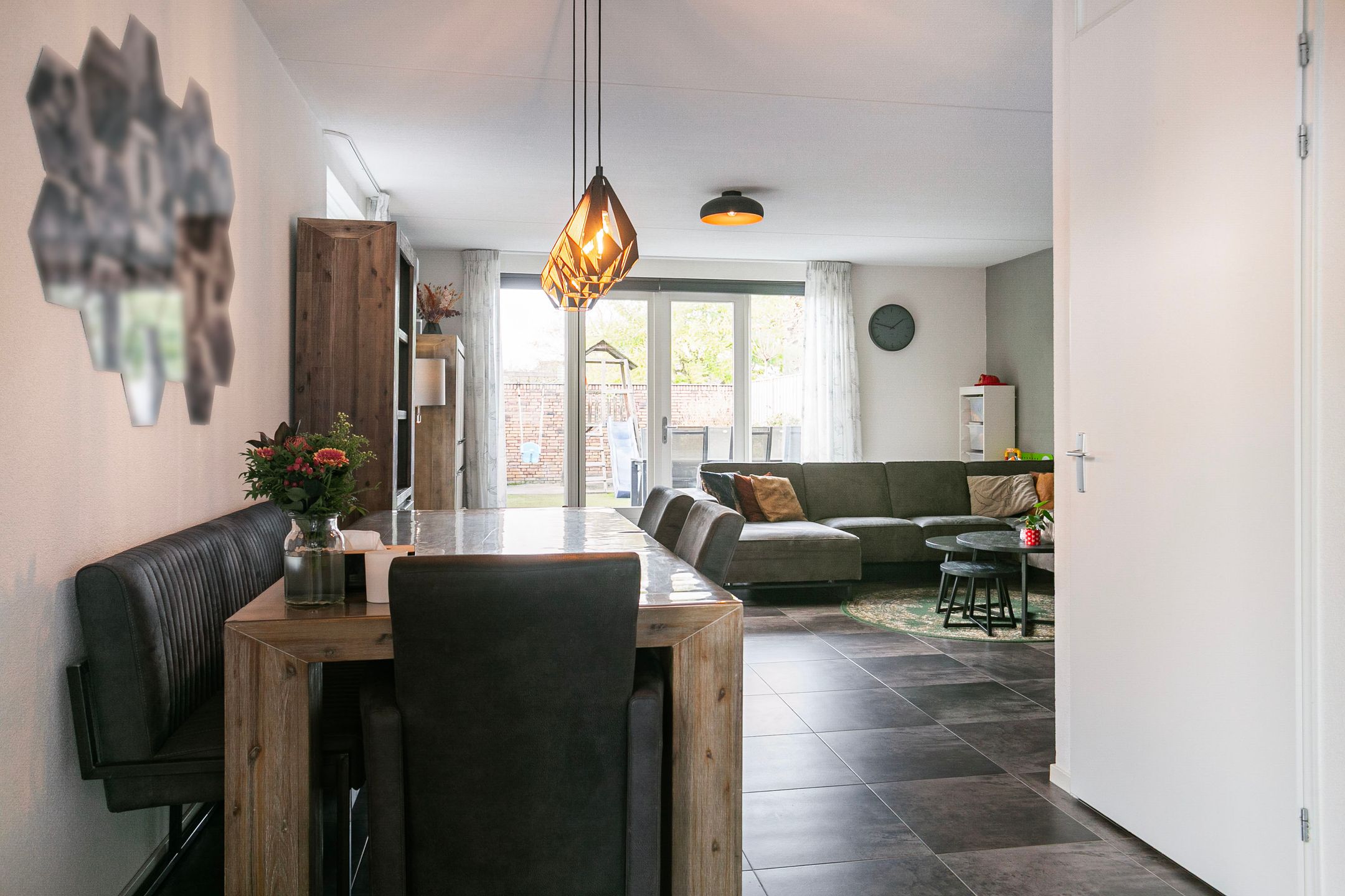 Photo 9 of Black Alicante 116