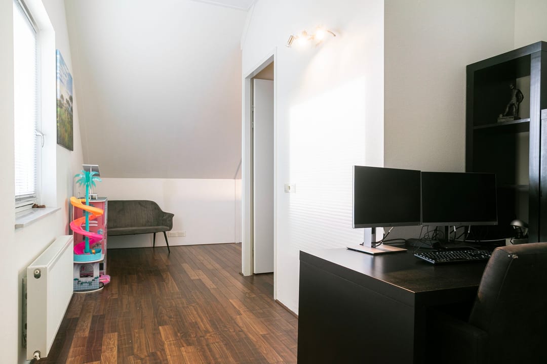 Photo 22 of Black Alicante 116