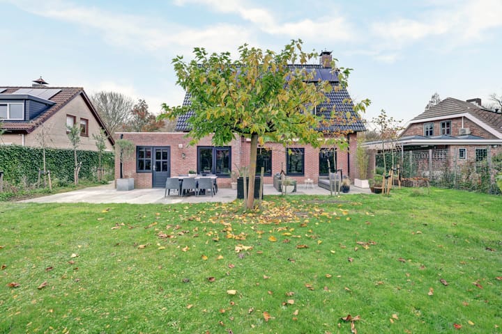 Photo 37 of Pauwenhof 45