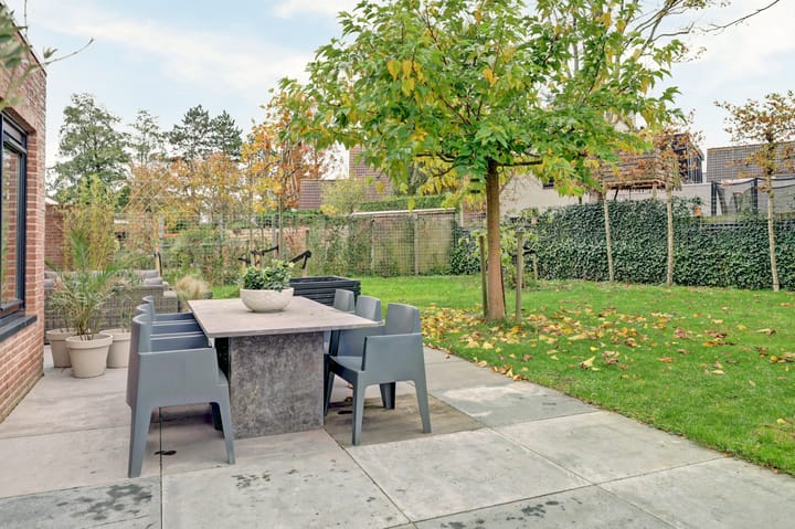 Photo 42 of Pauwenhof 45