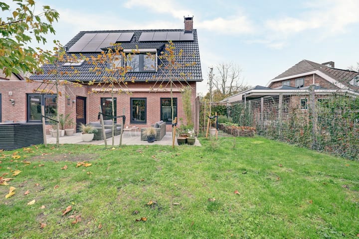 Photo 43 of Pauwenhof 45