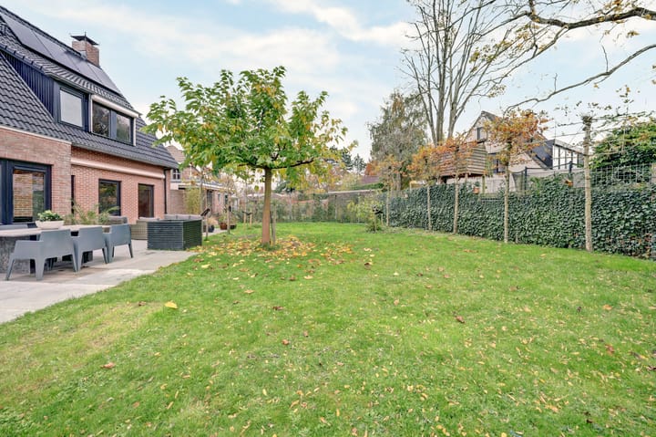 Photo 44 of Pauwenhof 45