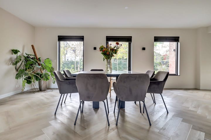 Photo 8 of Pauwenhof 45