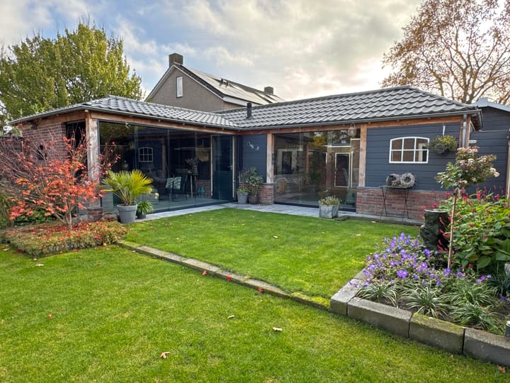 Photo 8 of Roosje Vosstraat 27