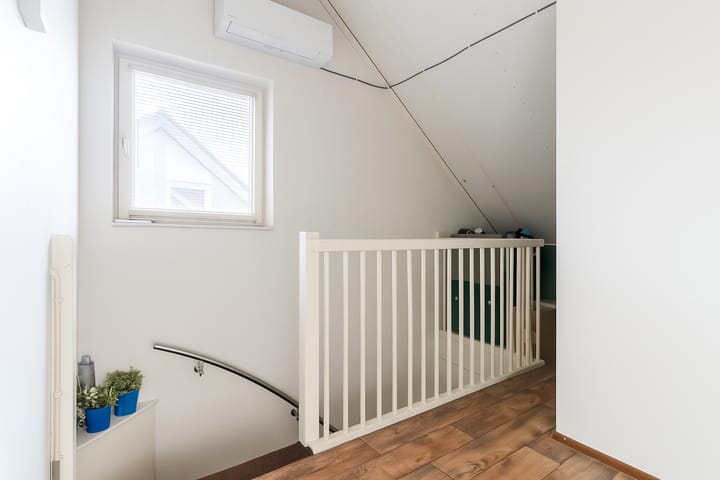 Photo 36 of Roland Larijstraat 5