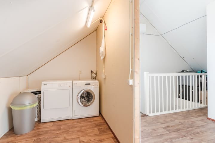 Photo 37 of Roland Larijstraat 5