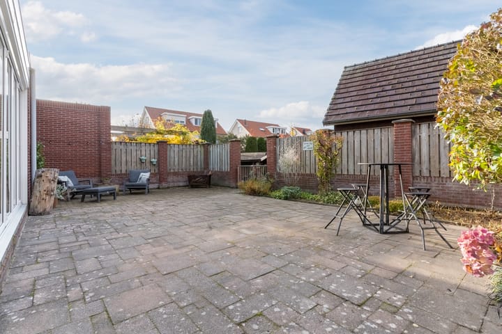 Photo 50 of Roland Larijstraat 5