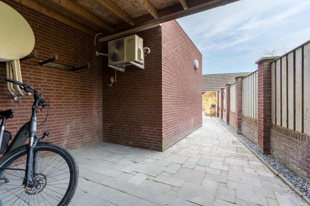 Foto 52 van Roland Larijstraat 5