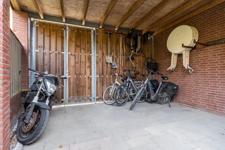 Photo 53 of Roland Larijstraat 5