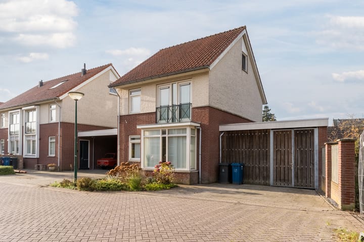 Photo 57 of Roland Larijstraat 5