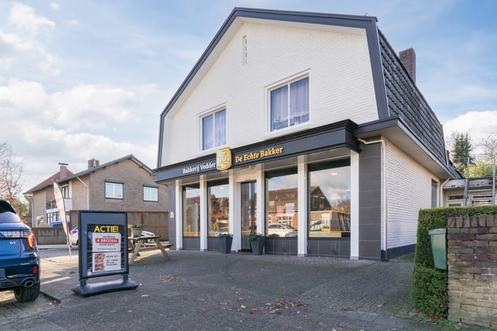 Photo 60 of Roland Larijstraat 5