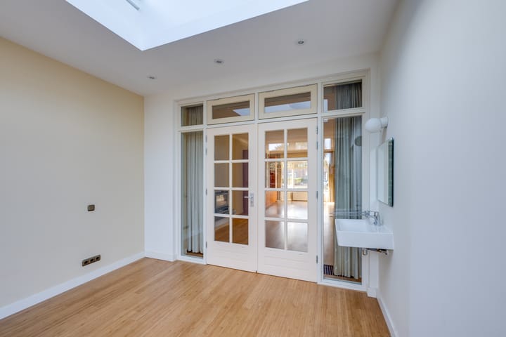 Foto 17 van Julianastraat 80