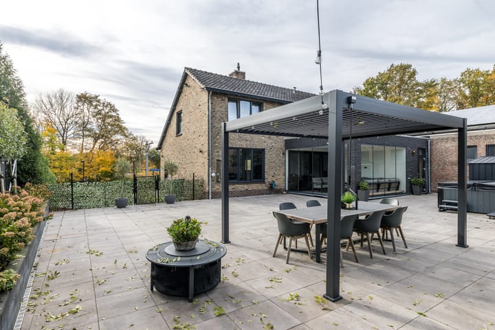 Foto 30 van Nieuwenhagerweg 39