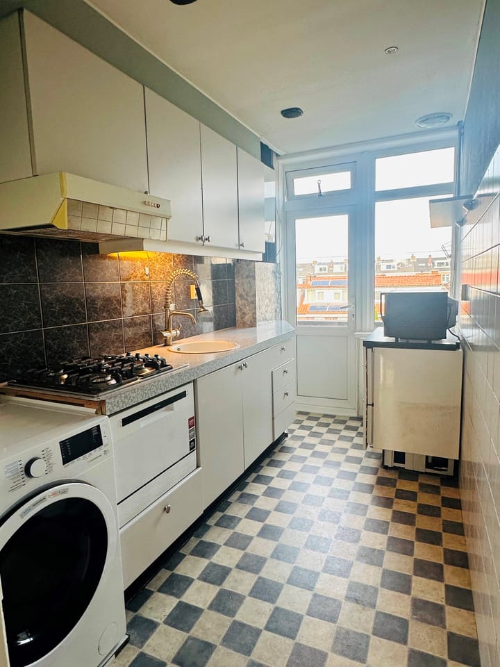 Foto 10 van Leyweg 430