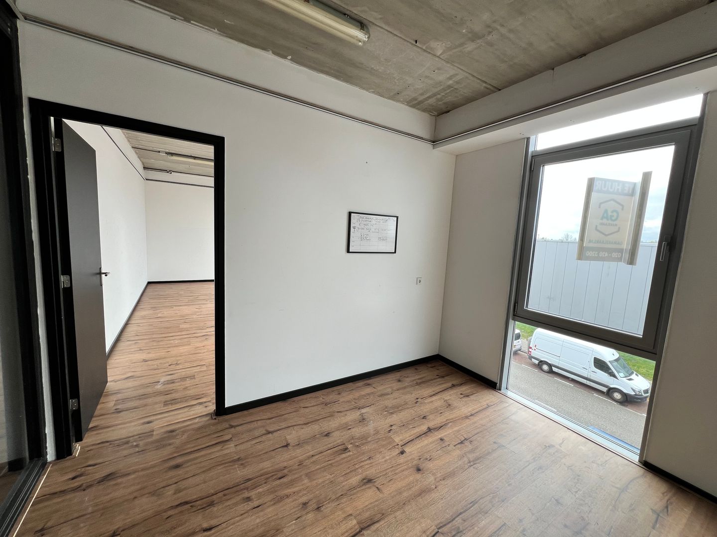 View photo 5 of Tijnmuiden 85