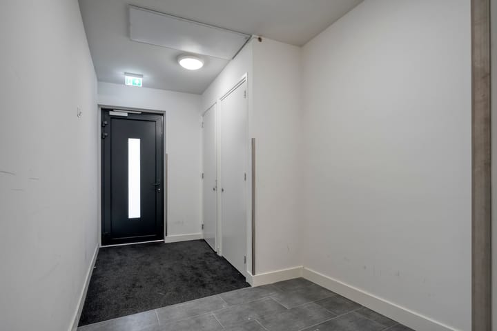 Photo 6 of Karnemelkstraat 7