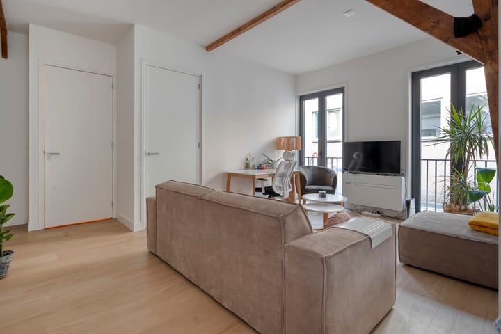 Photo 12 of Karnemelkstraat 7