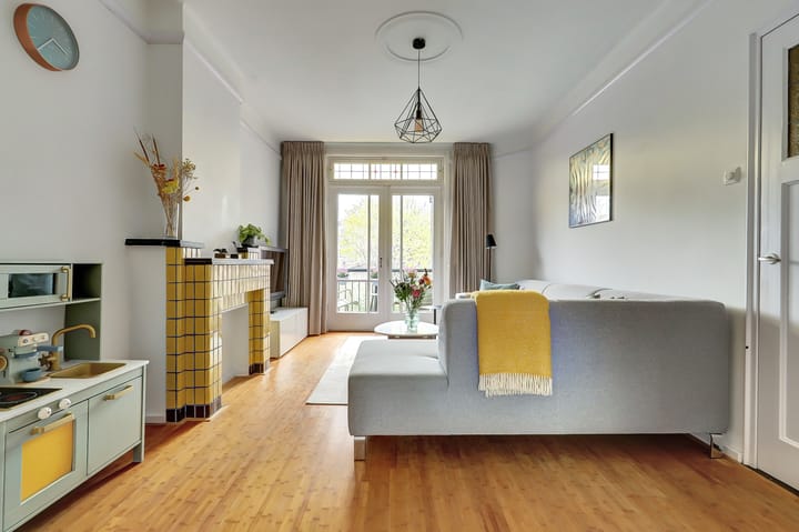 Photo 11 of Tooropstraat 195