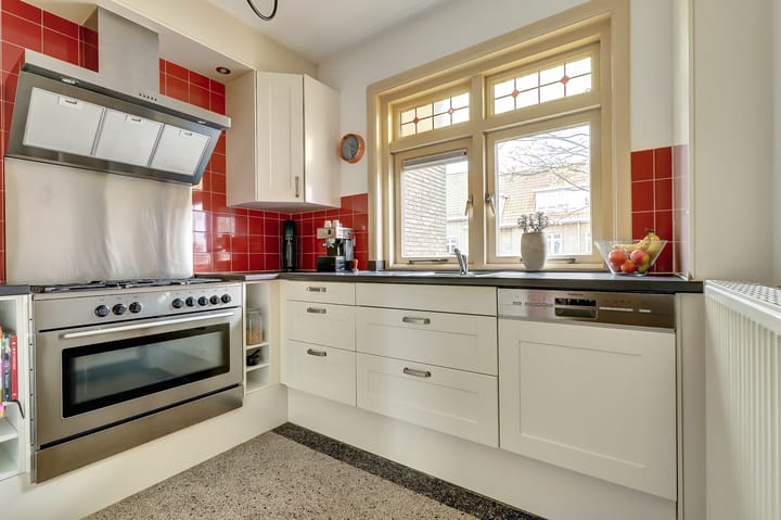 Photo 27 of Tooropstraat 195