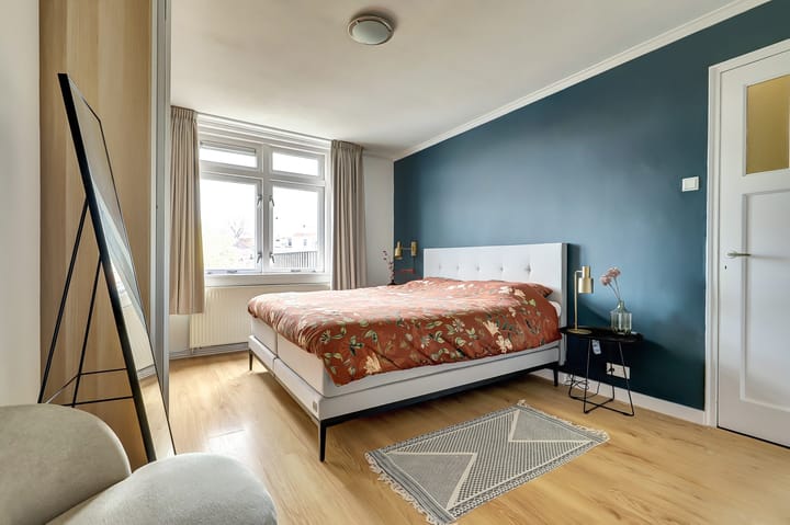 Photo 40 of Tooropstraat 195